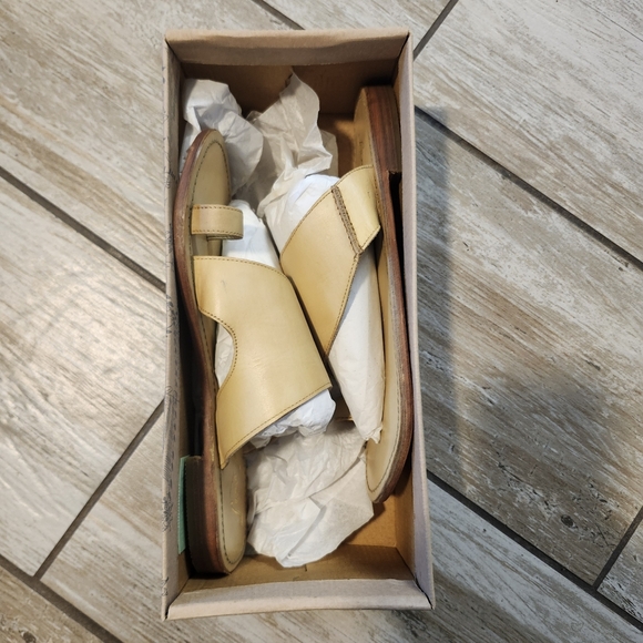 NIB Free People - Sant Antoni Slide in Popcorn Sz 8 - Picture 5 of 7